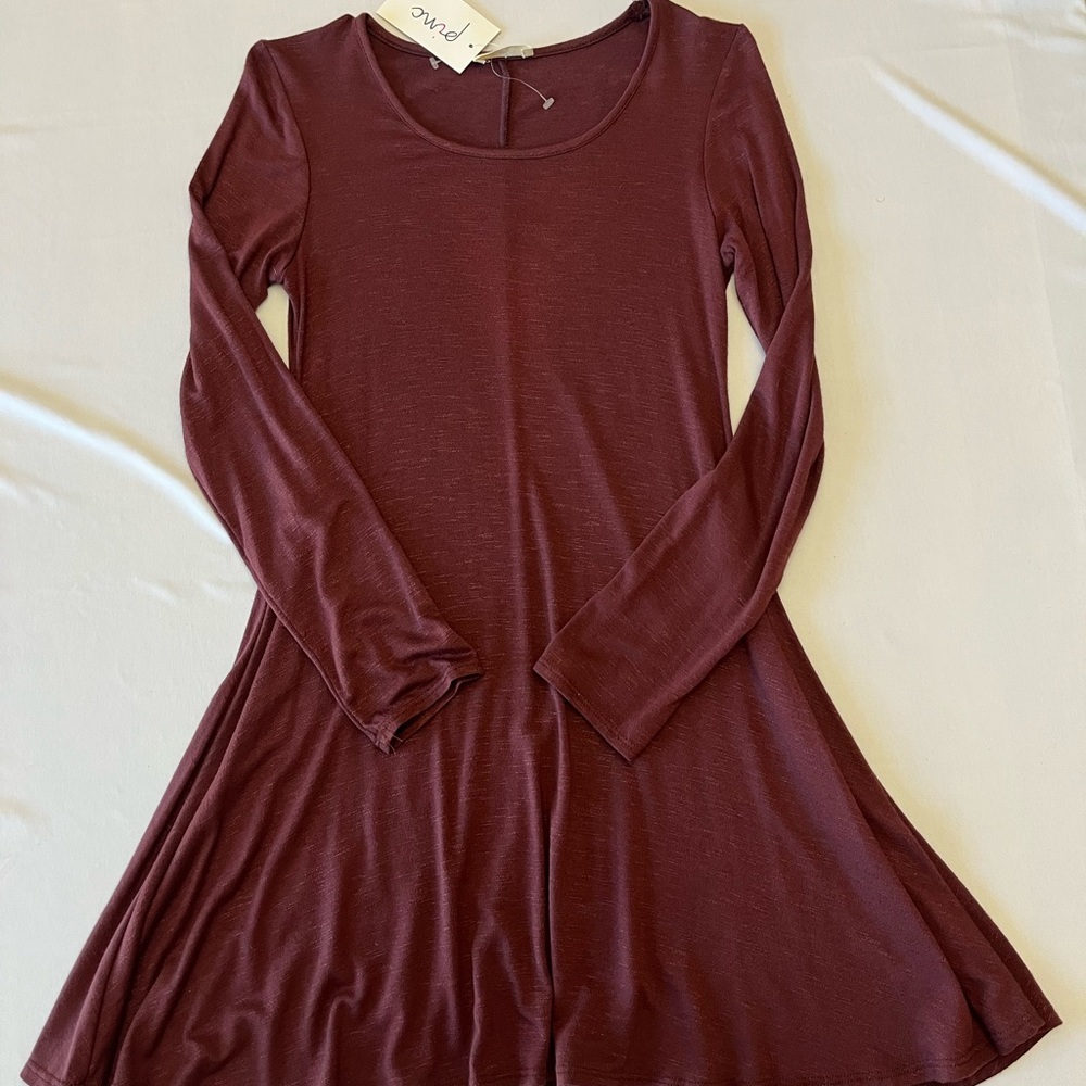 Elegant Burgundy Long Sleeve Mini Dress